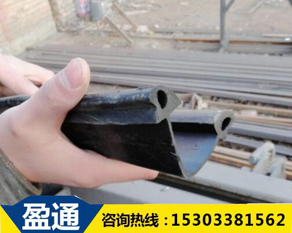 橋梁伸縮縫膠條.jpg 橋梁伸縮縫膠條.jpg